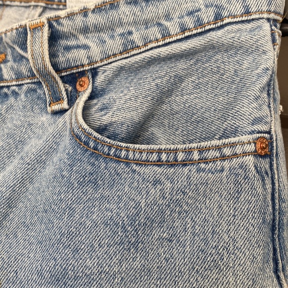 Vintage Levi's 560 Straight Leg Jeans 100% Cotton - Picture 4 of 13